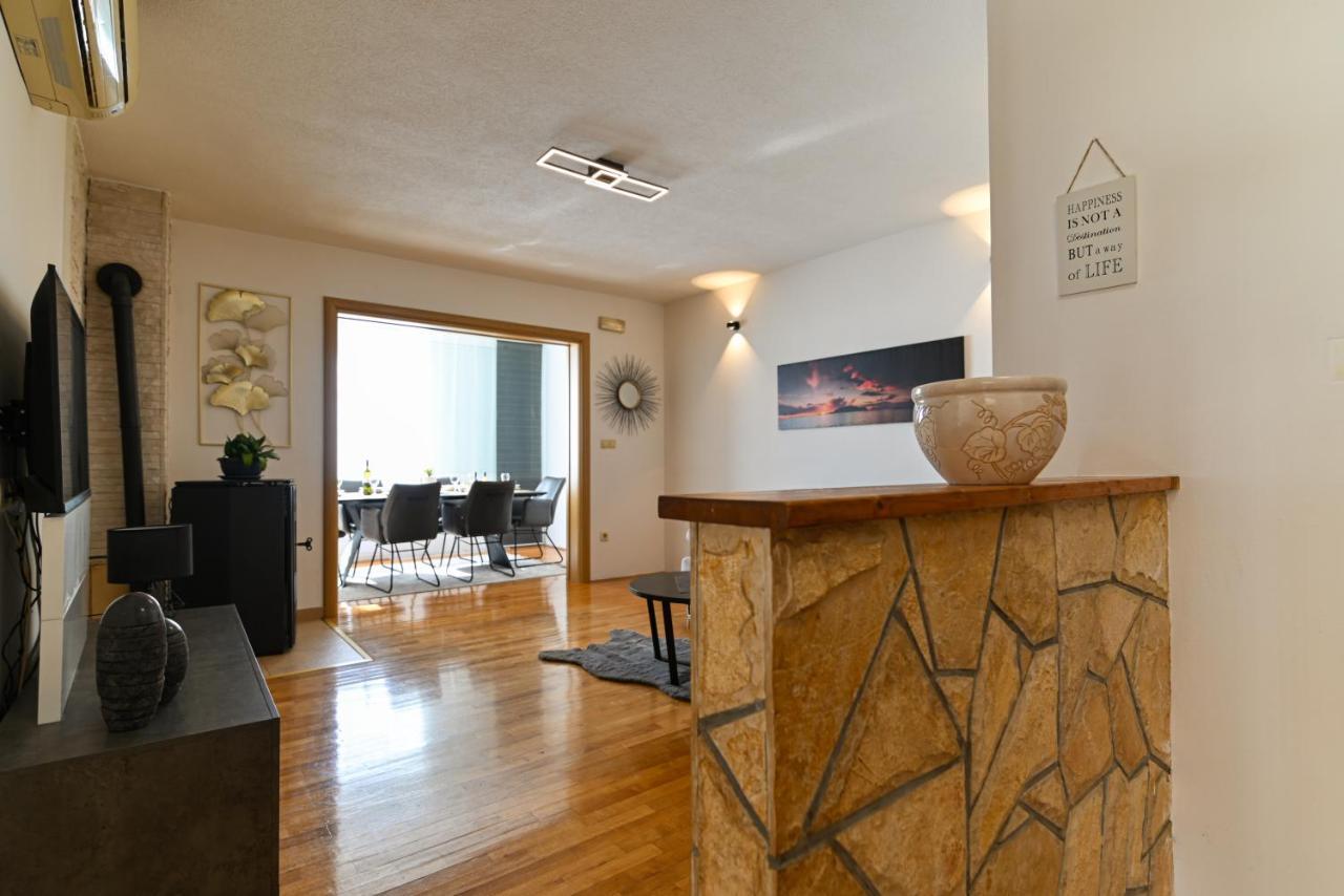 Apartmani Cesarica Traù Esterno foto