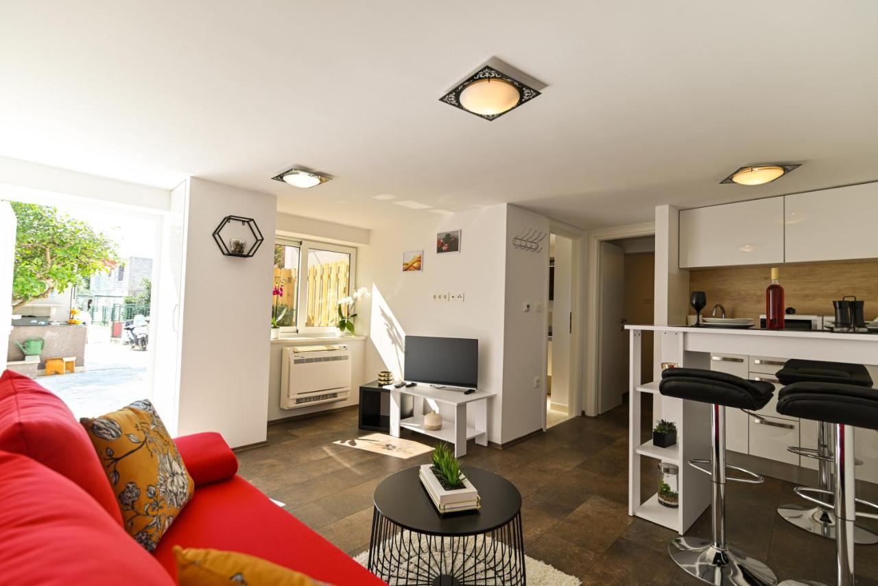 Apartmani Cesarica Traù Esterno foto