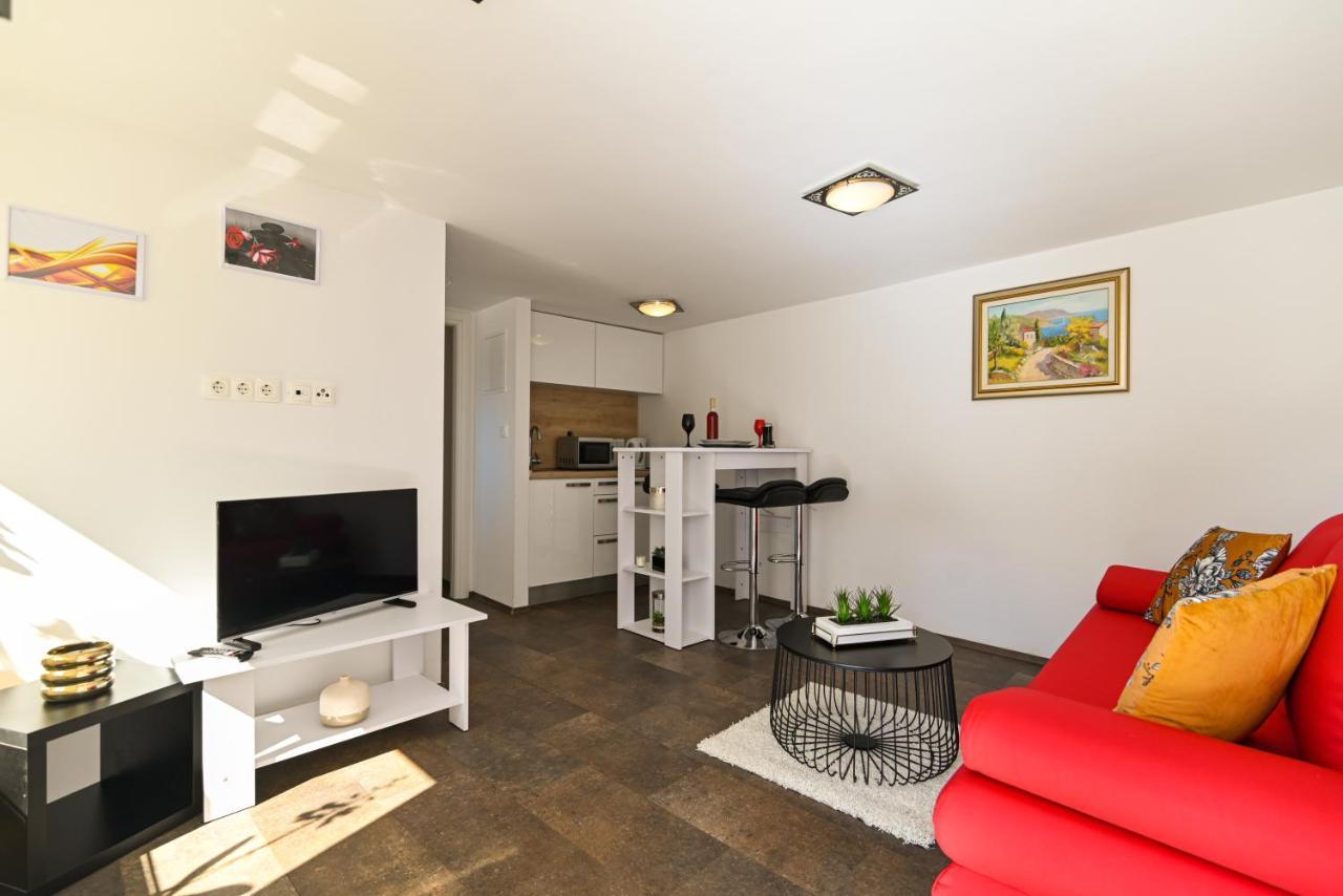 Apartmani Cesarica Traù Esterno foto