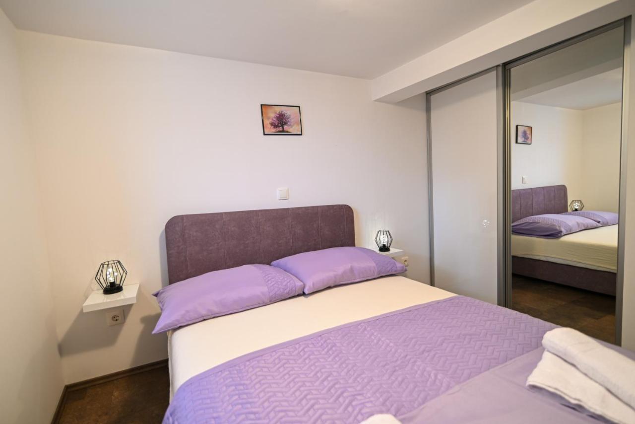 Apartmani Cesarica Traù Esterno foto