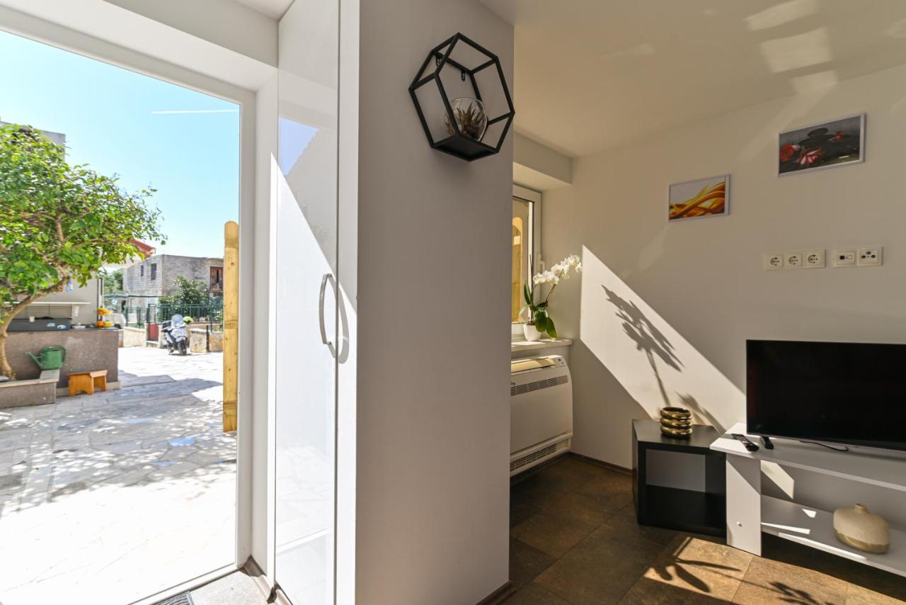 Apartmani Cesarica Traù Esterno foto