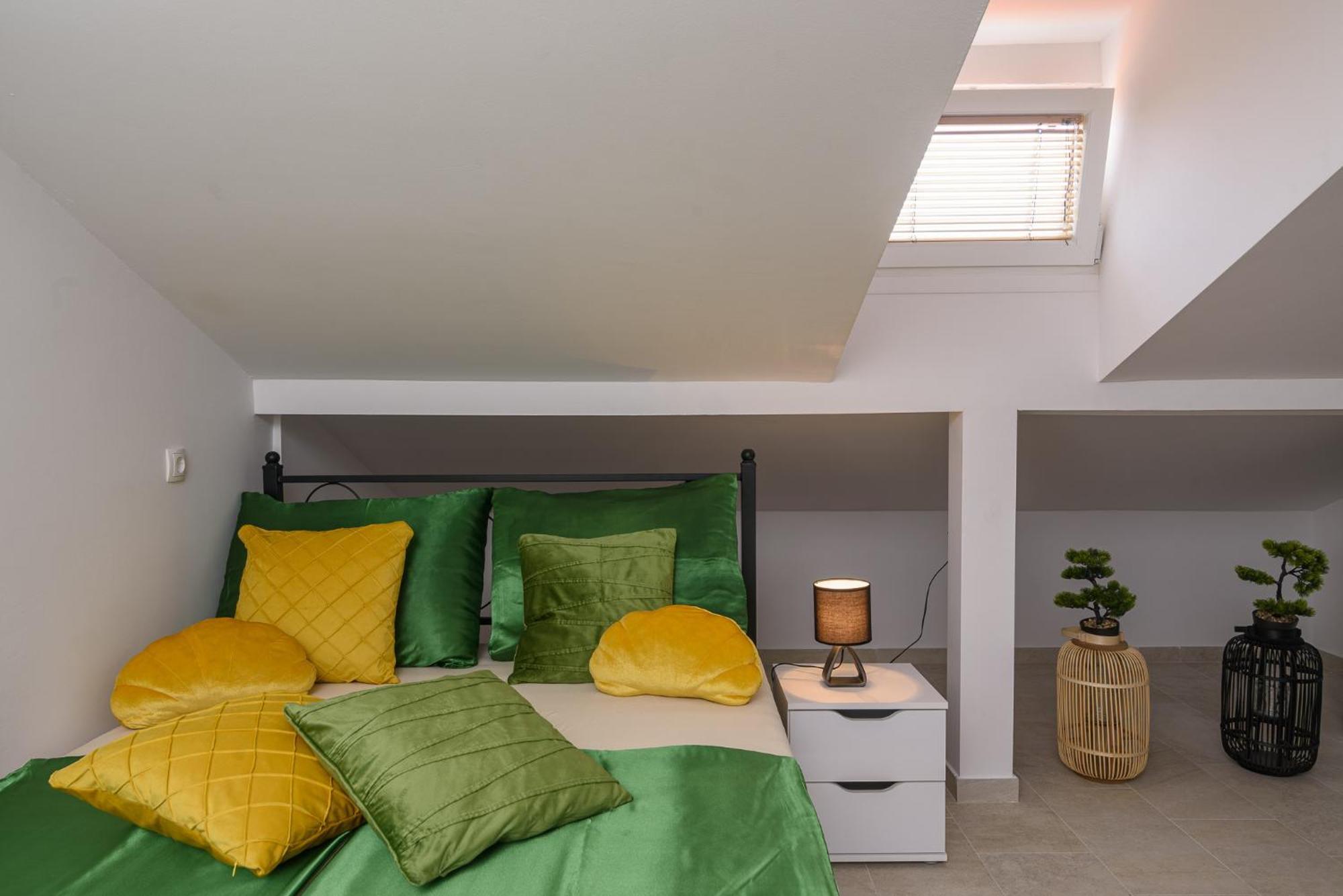 Apartmani Cesarica Traù Esterno foto