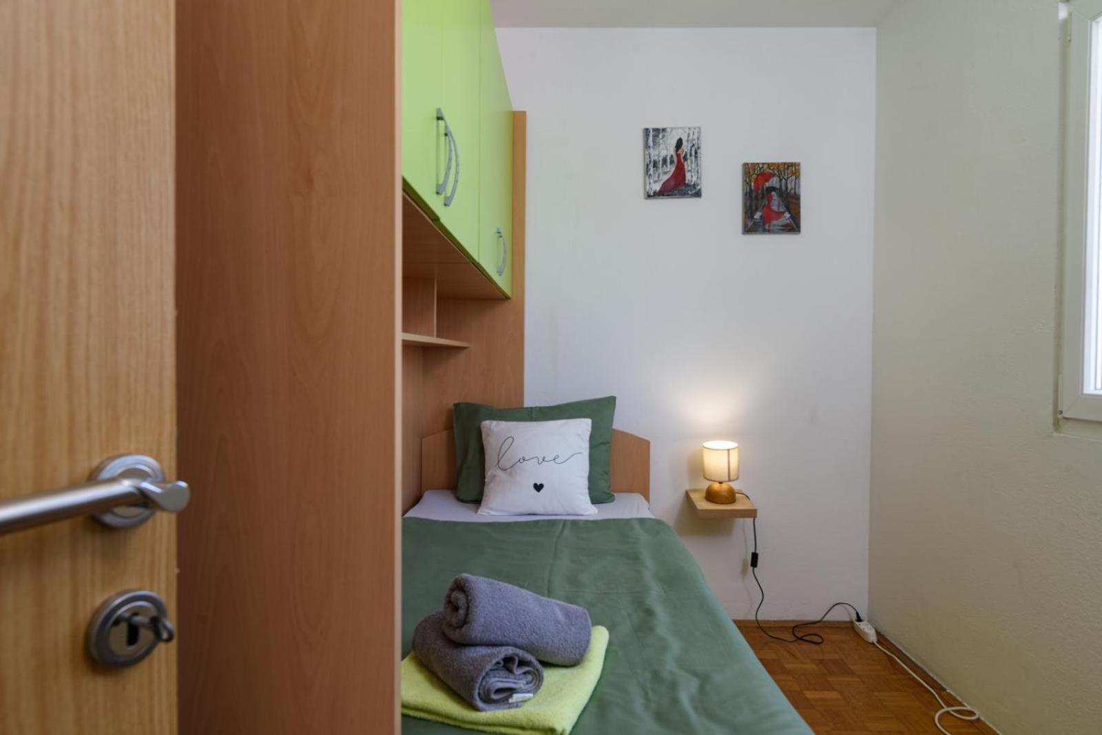 Apartmani Cesarica Traù Esterno foto
